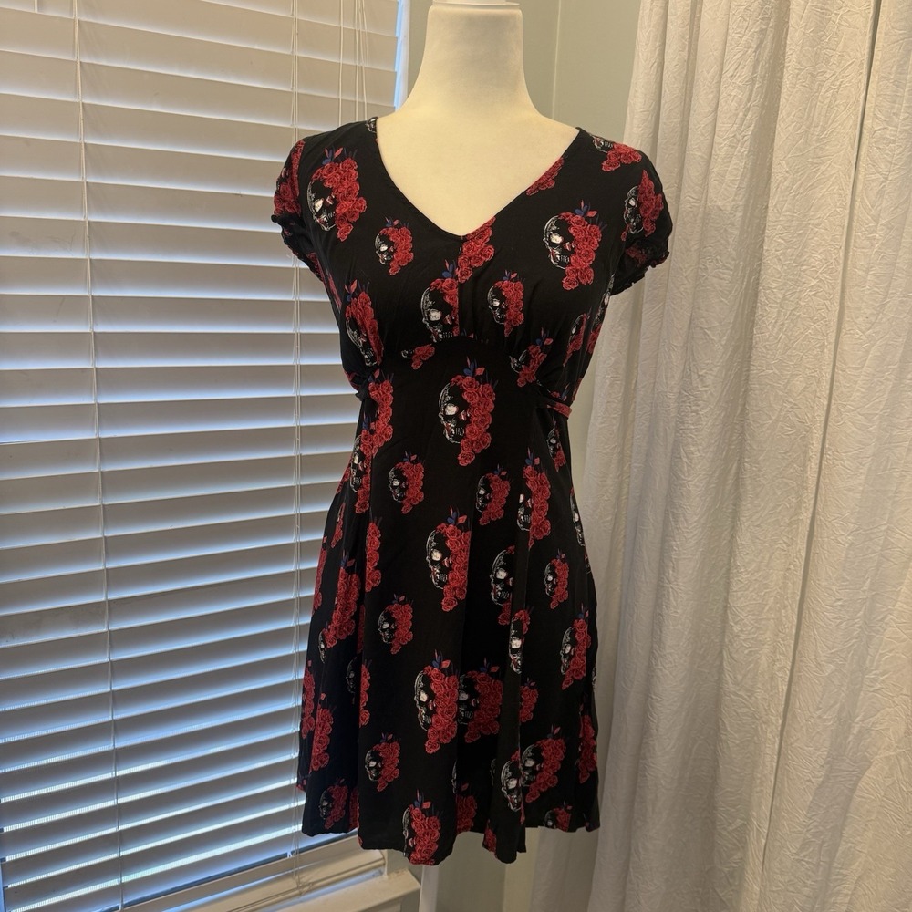 Hot Topic Royal Bones Red Black Floral Skull Dress Size L Whimsigoth Grunge - Picture 2 of 13